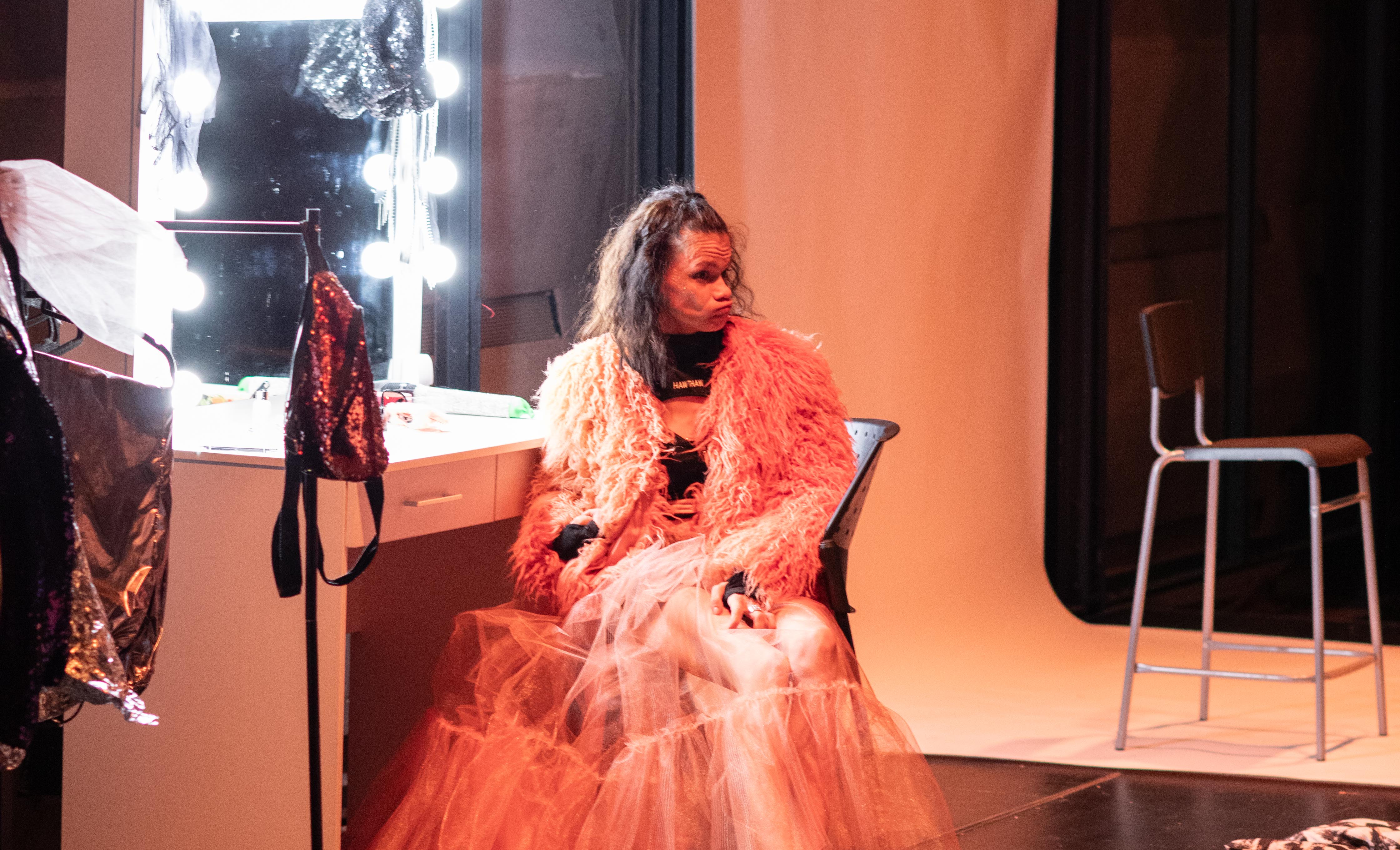 ТЕАТРАЛЬНАЯ ПРОГРАММА